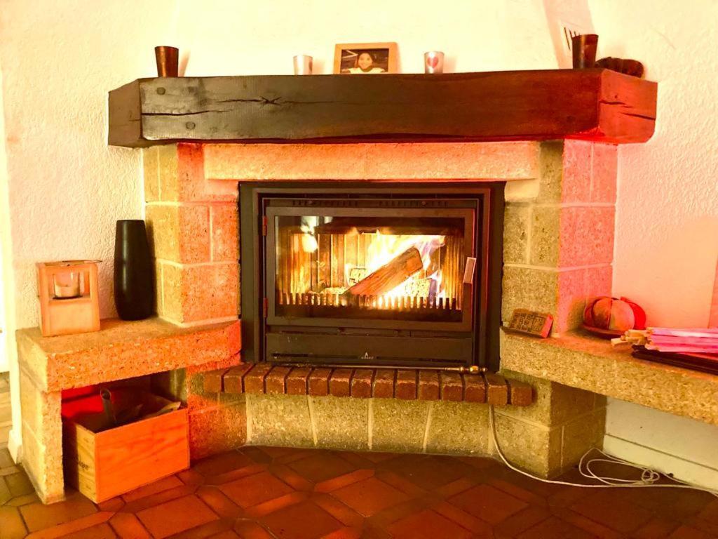 Cheerful Villa With Fireplace, Bath-Tub And Garden Noville Εξωτερικό φωτογραφία