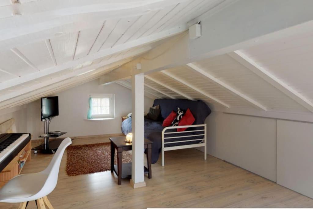 Cheerful Villa With Fireplace, Bath-Tub And Garden Noville Εξωτερικό φωτογραφία